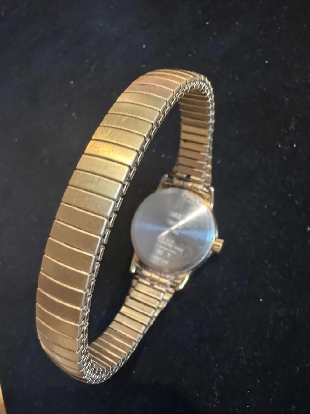 Timex T2H351 Indiglo Gold Tone Expansion Band Quartz Watch Date WR30M